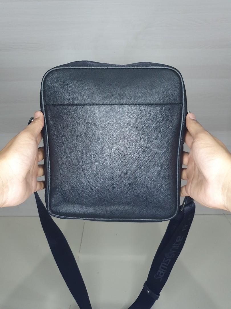 Samsonite Red Slingbag, Fesyen Pria 