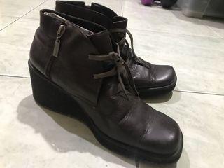sepatu Liberte ankle boots shoes brown 40