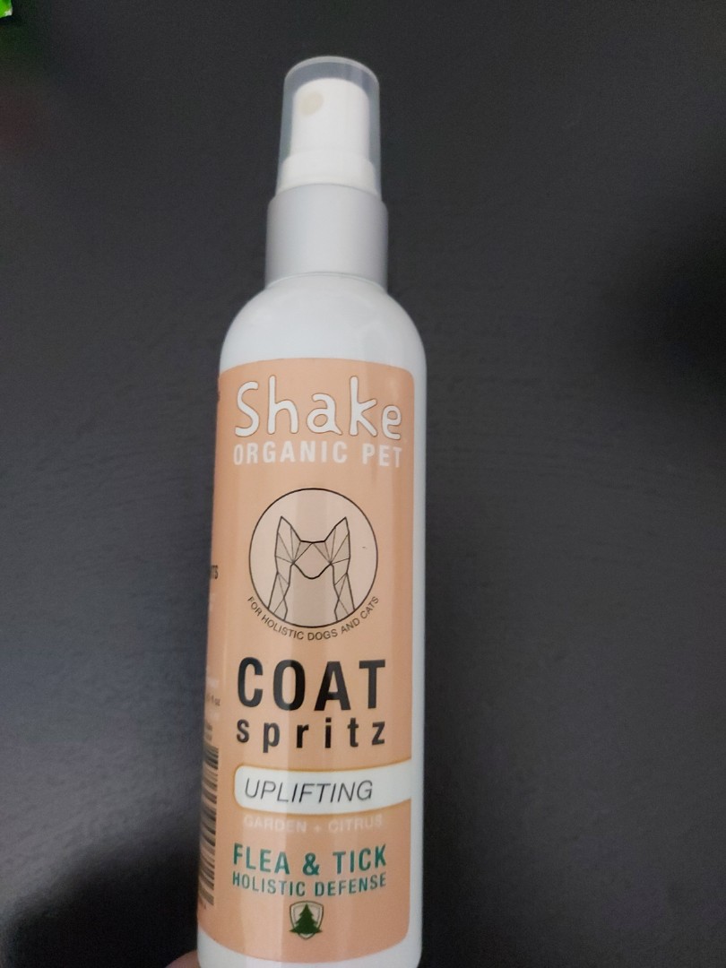 Shake Organic Pet Coat Spritz, Pet Supplies, Health & Grooming on Carousell