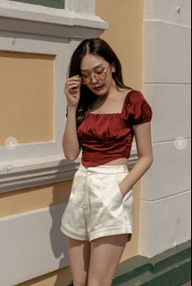 (Category: ) located in . Submitted by wardrobexlove (Listing ID 1157035715, Image 1). Description: .