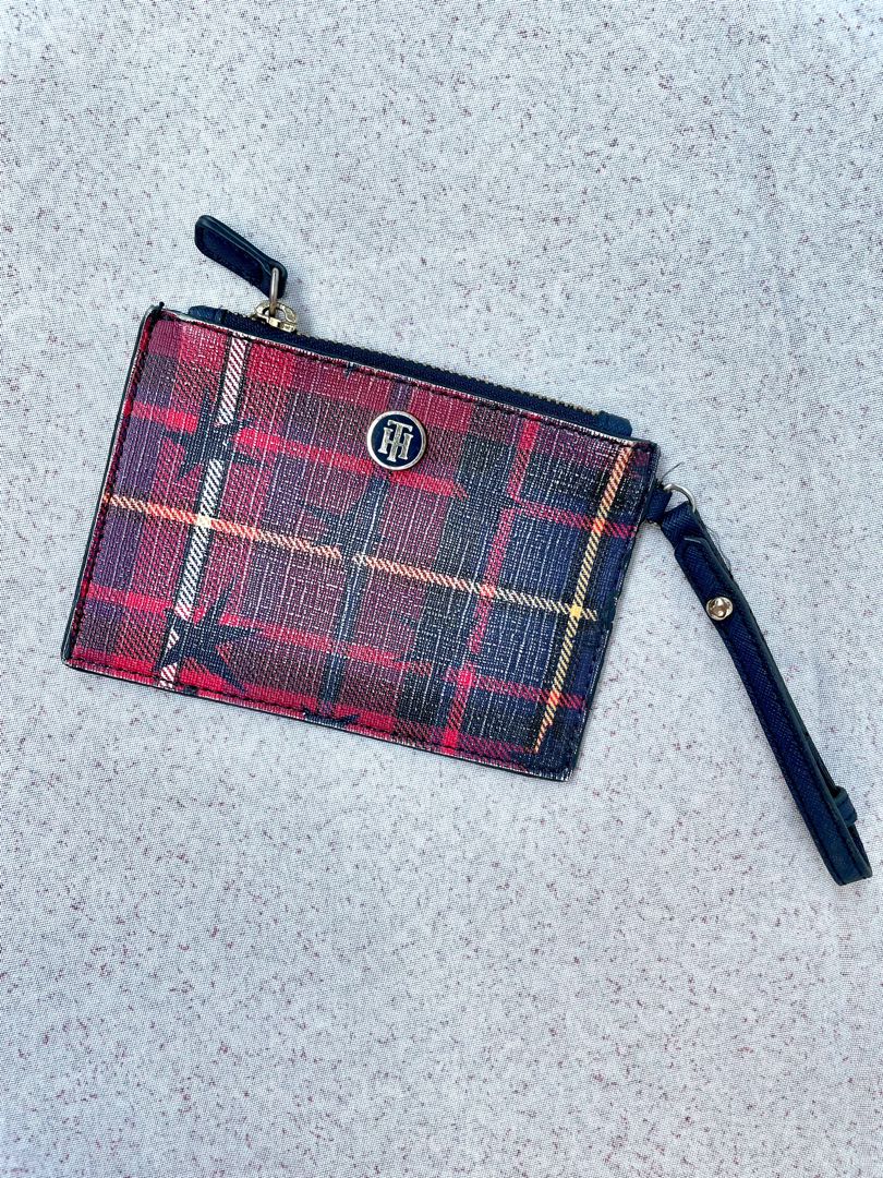 Tommy Hilfiger card holder/purse, Women's Fashion, Bags & Wallets