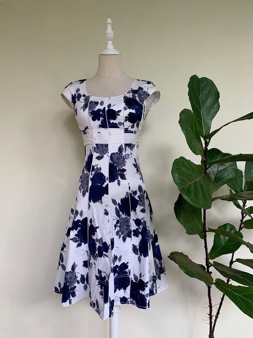 Empire waist shift dress online