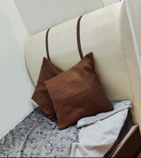 (Category: ) located in . Submitted by furnitureguy (Listing ID 1156981238, Image 1). Description: .