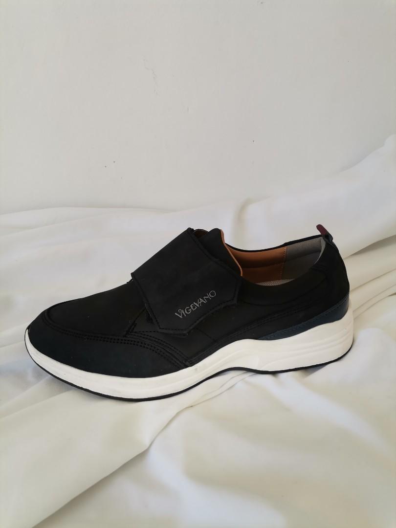 size 8.5 men