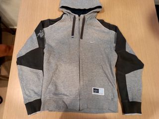 (Category: ) located in . Submitted by nikepreloved (Listing ID 1157021159, Image 1). Description: .