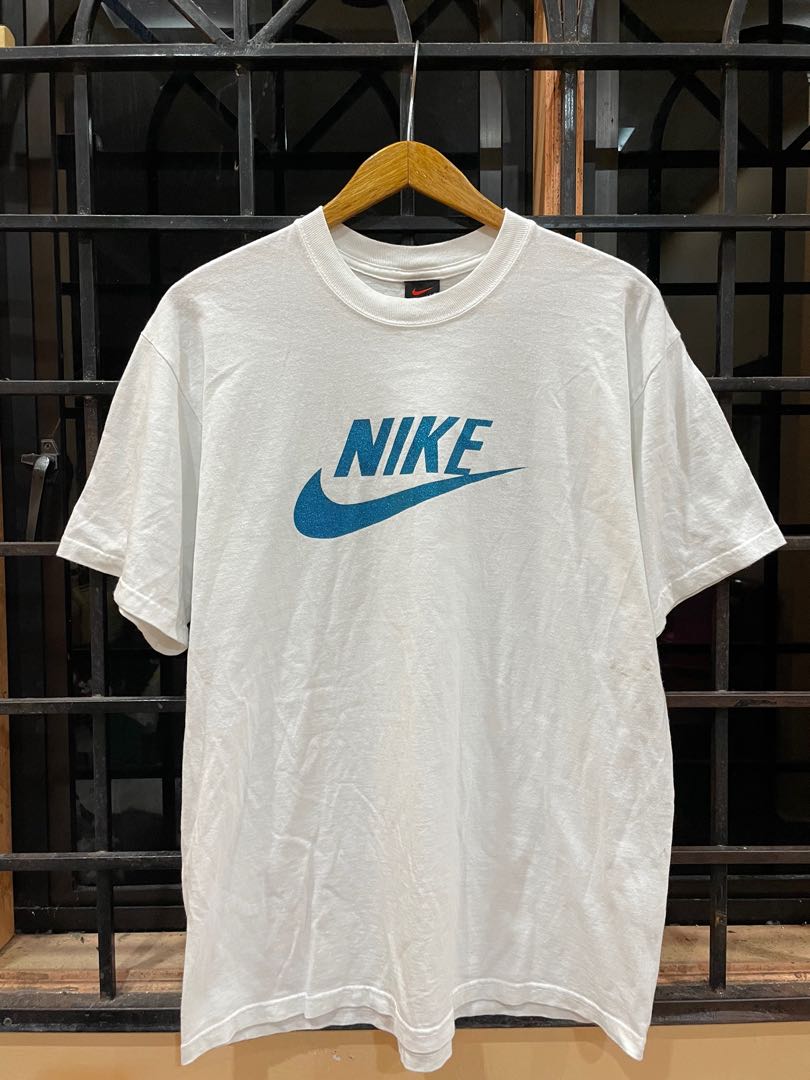 Vintage Nike shirt, Men's Fashion, Tops & Sets, Tshirts & Polo Shirts ...