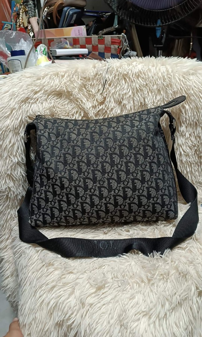 YKk zipper DIOR sling bag faded hardware, Women's Fashion, Bags