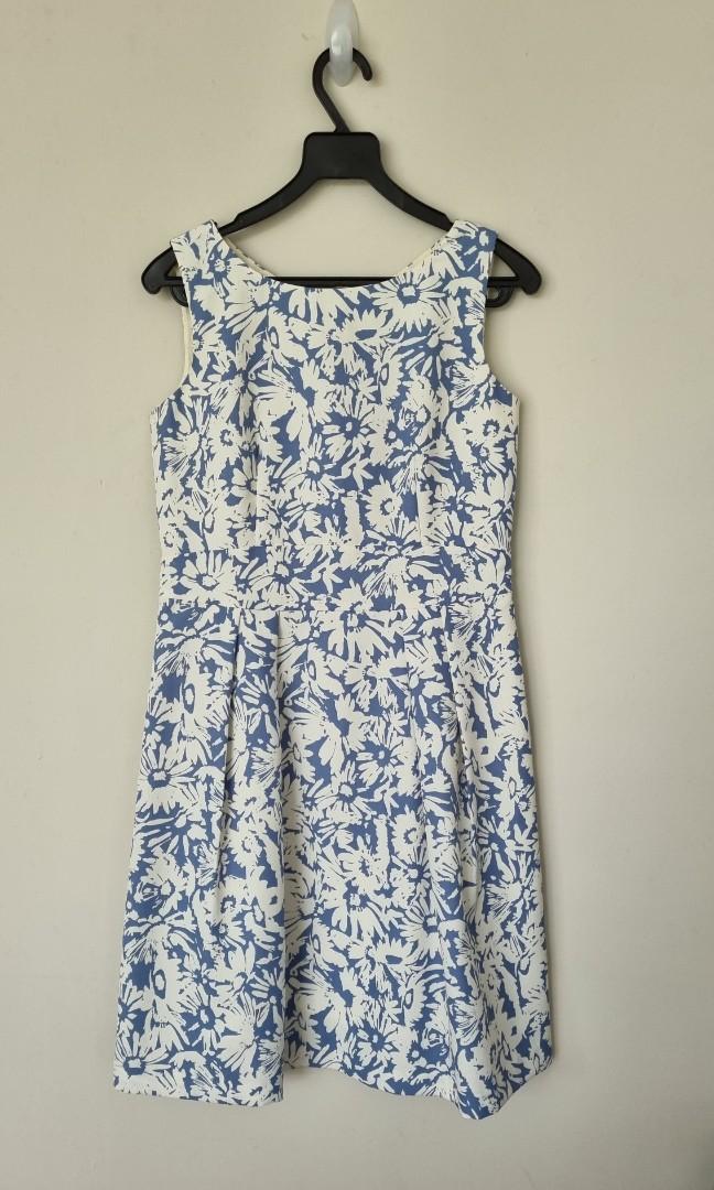 Natural beauty basic clothing shop