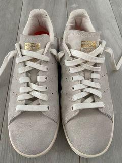 stan smith suede grey