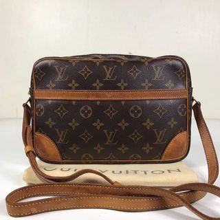 (Category: ) located in . Submitted by exclusive_shopper (Listing ID 1157162810, Image 1). Description: .