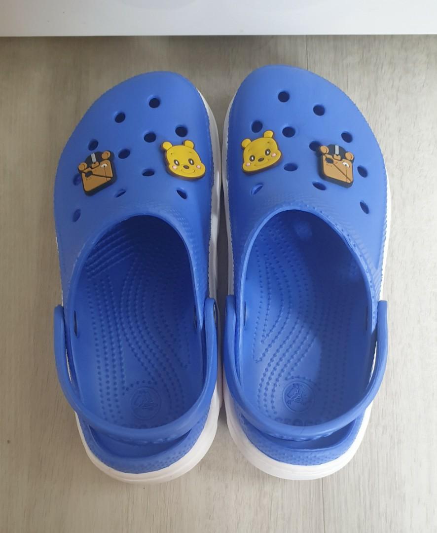 25 crocs hotsell