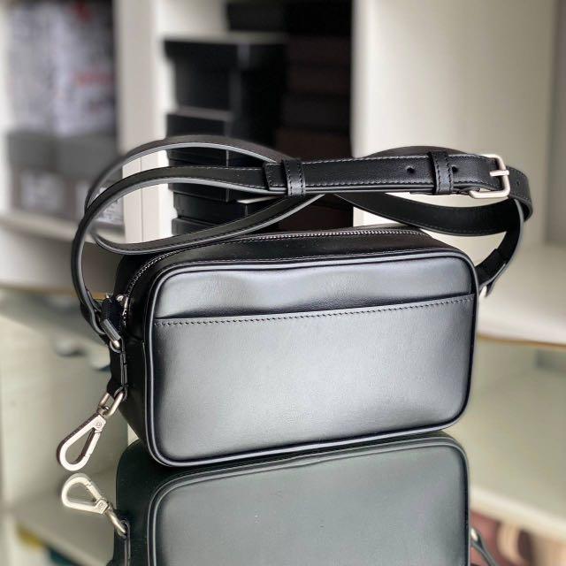 Authentic Jacquemus Le Baneto, Luxury, Bags & Wallets on Carousell