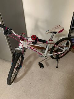 (Category: ) located in . Submitted by beatrizp (Listing ID 1157166188, Image 1). Description: .