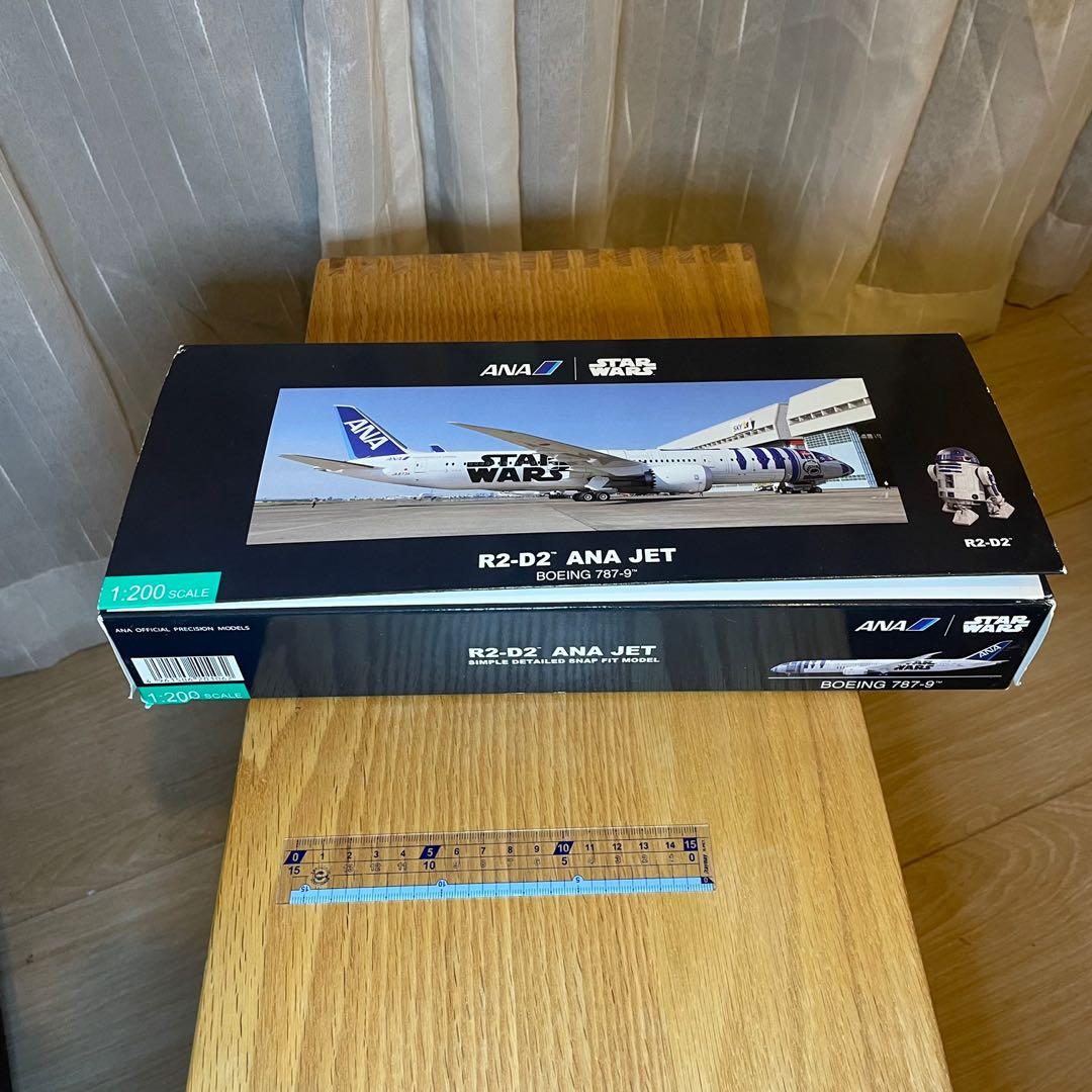 Boeing 787-9 (1:200) ANA Star Wars R2D2 Livery, 興趣及遊戲, 玩具 