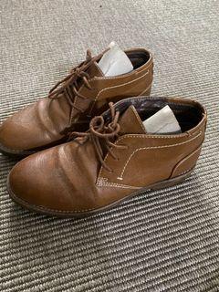 Brown Boots Size 7
