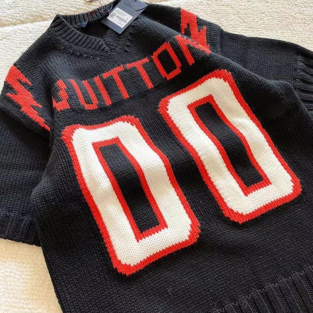 Sac bandoulière Louis Vuitton 398329 d'occasion, Louis Vuitton Chunky  Intarsia Football Black T Shirt
