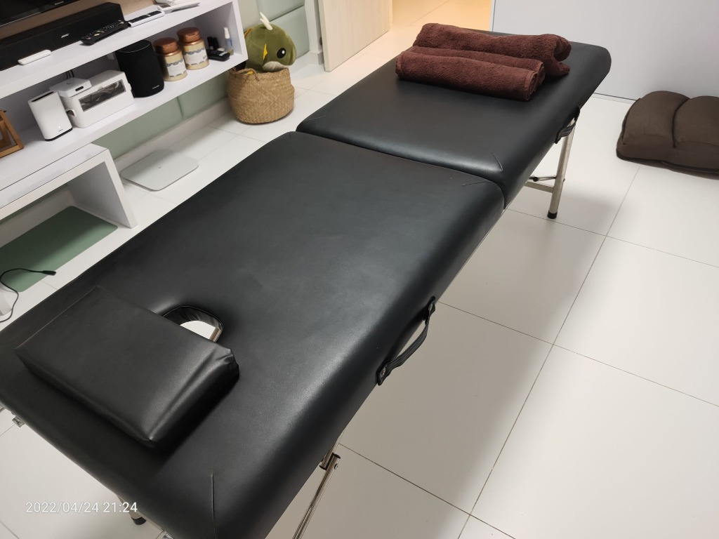 Classic Black Massage Bed, Furniture & Home Living, Furniture, Other