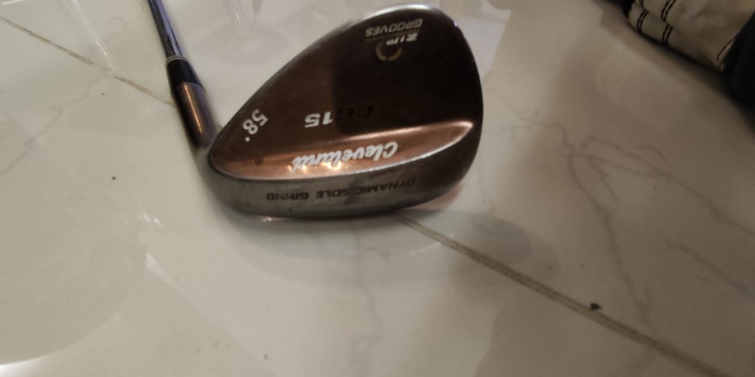 Club Wedge Cleveland CG 15 56° Bounce 14 - Manche Acier, 35,5 Pouces, Droitier