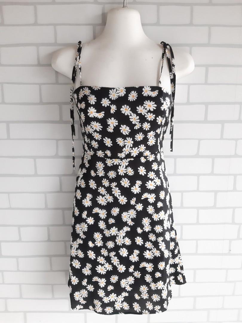 Daisy black dress, Fesyen Wanita 
