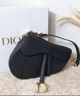 Dior Oblique Jacquard Saddle Pouch Beige and Black, Luxury, Bags & Wallets  on Carousell