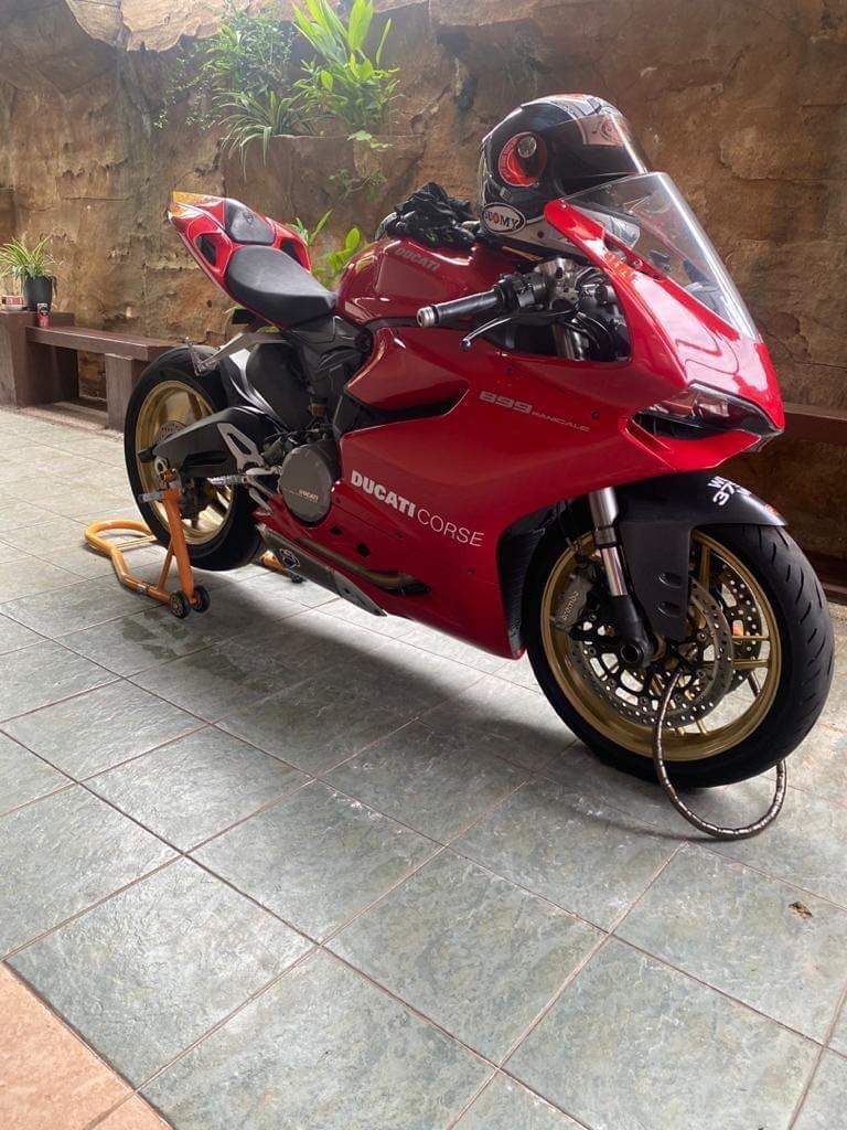 Ducati panigale clearance 899 olx