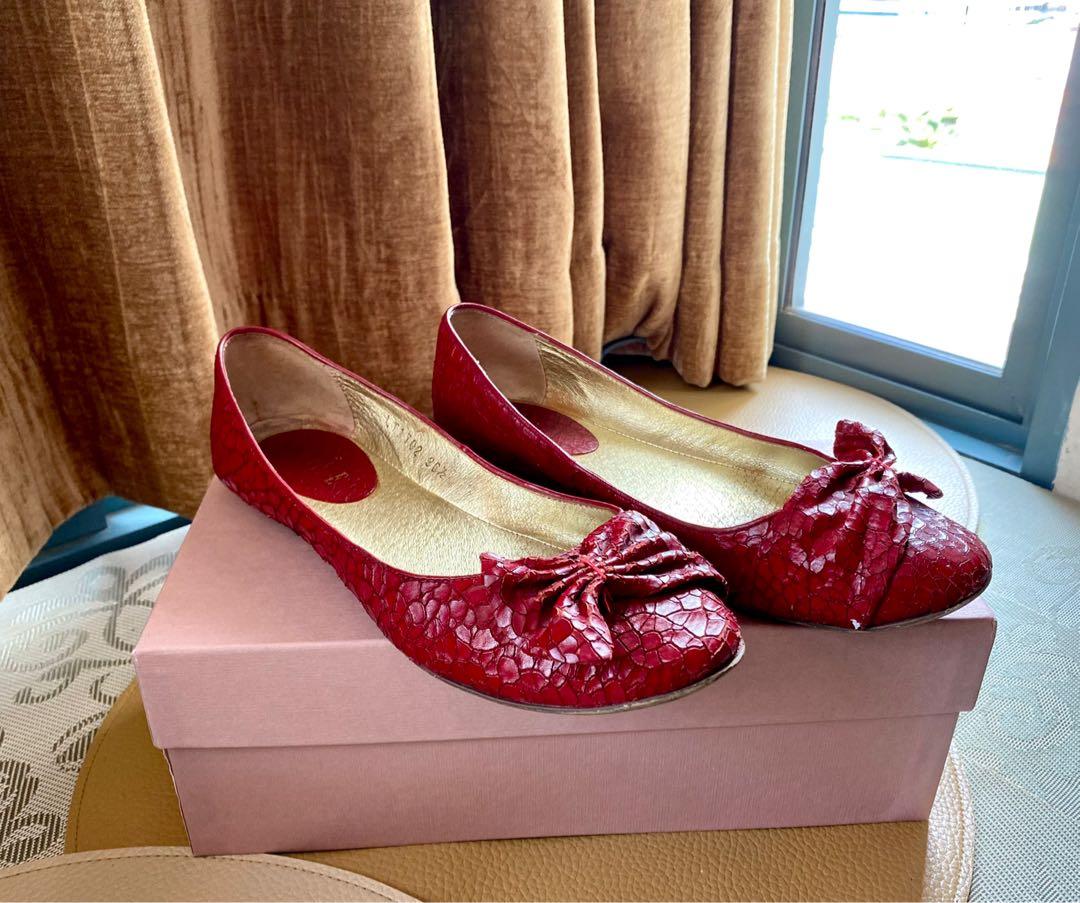 Cheap flat shop shoes under $10