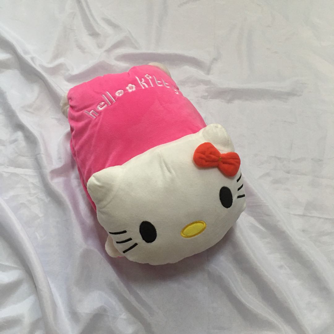 Hello kitty discount pillow blanket
