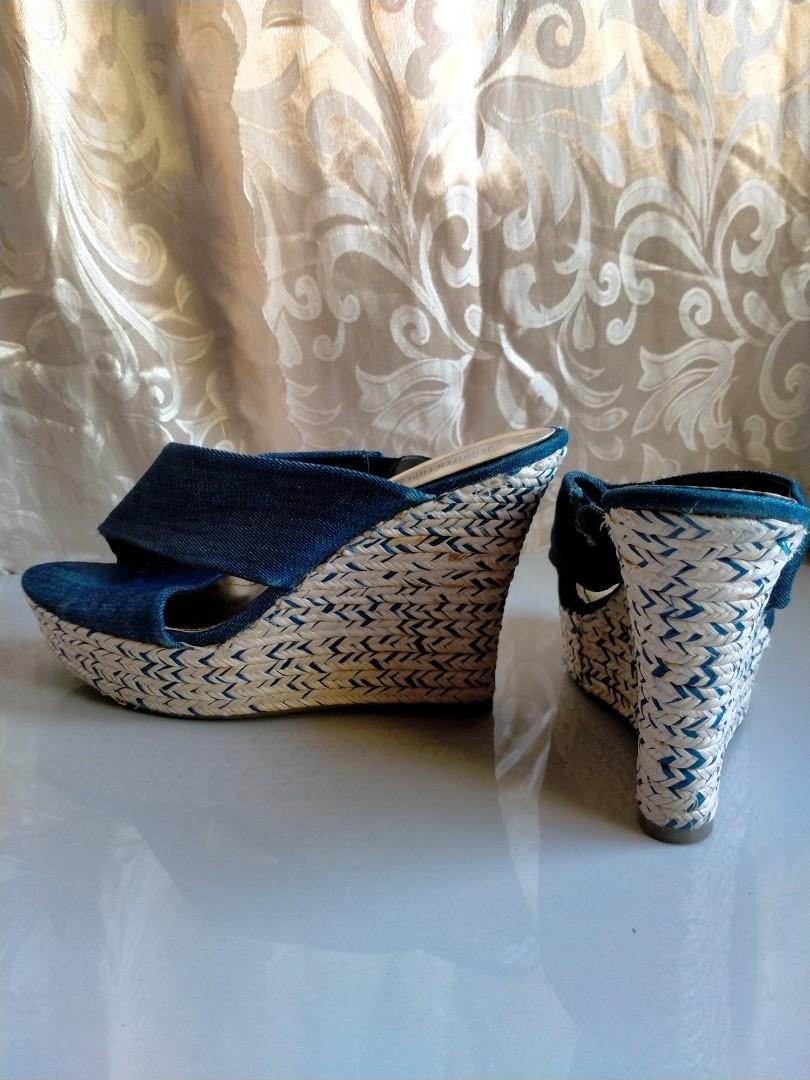 Jennifer lopez wedge sandals store