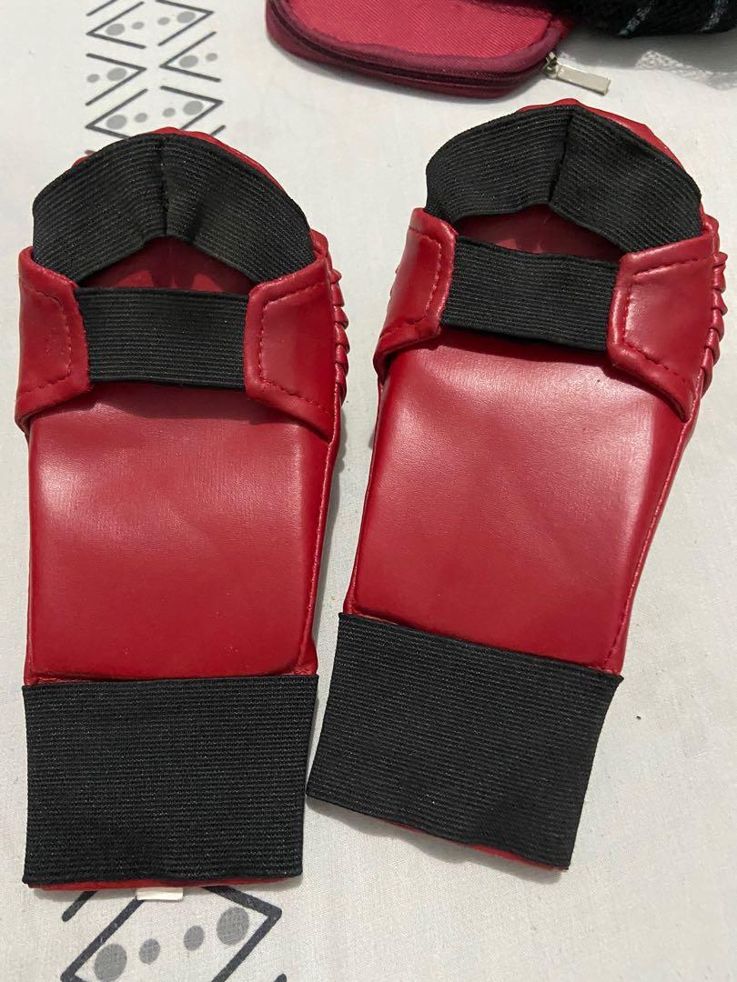 Karate Gloves Kids Medium, Sports Equipment, Other Sports Equipment