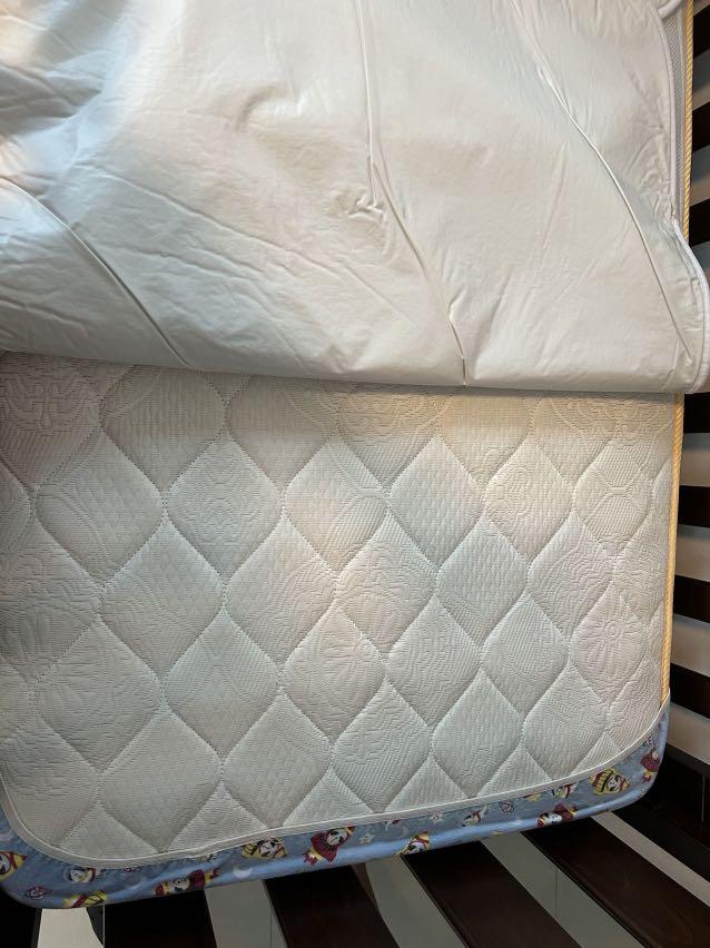 King parrot deals cot mattress