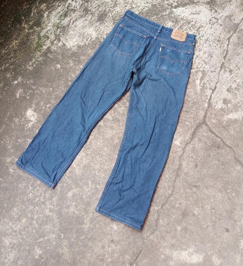 Levis 512 sz 34, Fesyen Pria, Pakaian , Bawahan di Carousell
