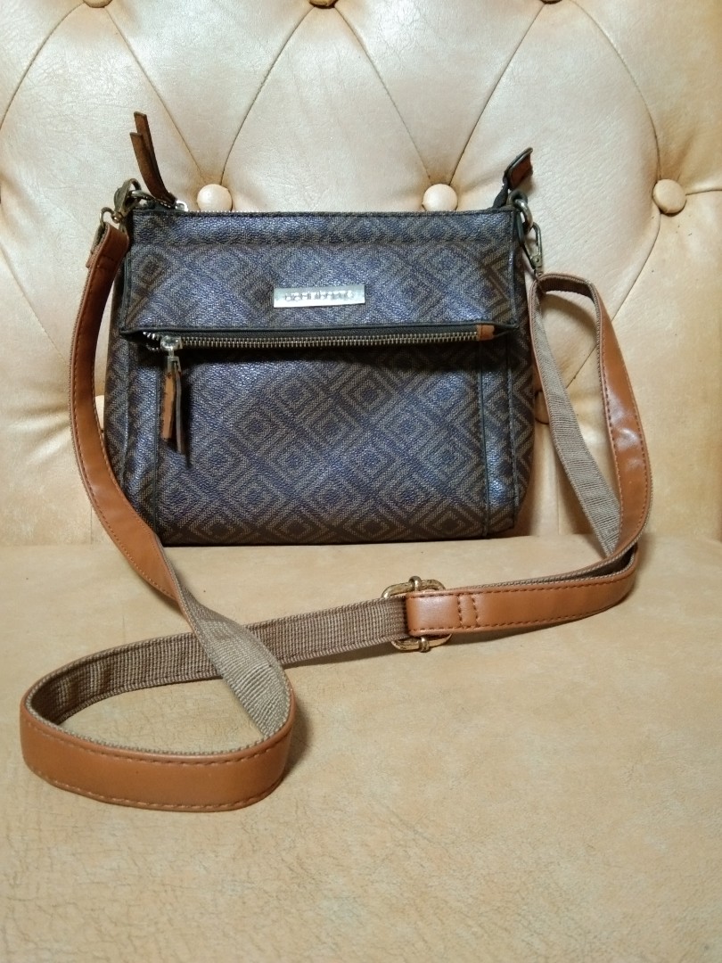 Liz claiborne sling bag Women s Fashion Bags Wallets Cross
