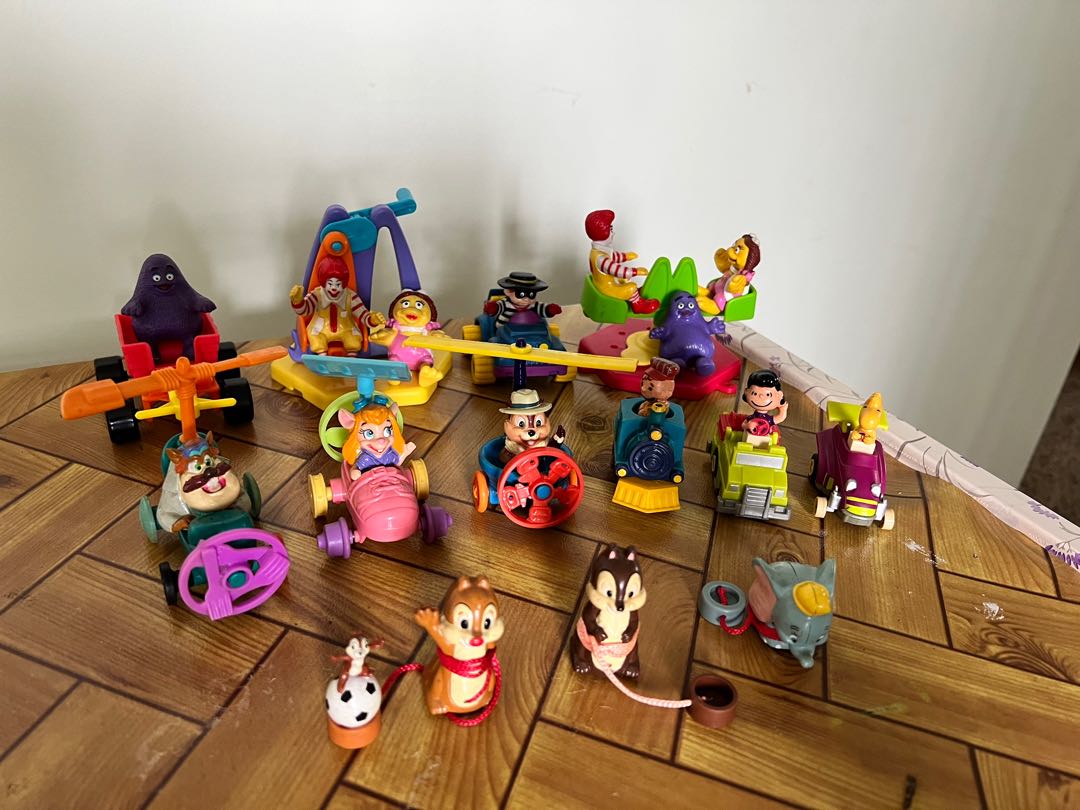 Macdonald Toy collection / Display Toys, Hobbies & Toys, Toys & Games