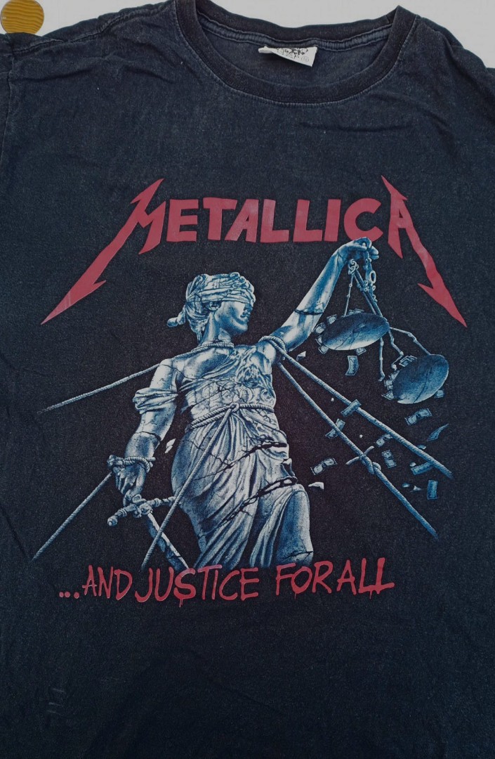Metallica t-shirt, Men's Fashion, Tops 