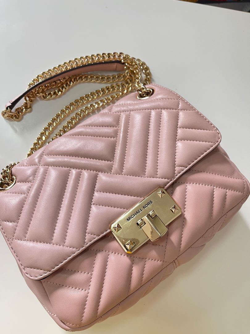 MICHAEL KORS PEYTON MEDIUM CONVERTIBLE SHOULDER FLAP BAG IN OYSTER Luxury  Bags  Wallets on Carousell