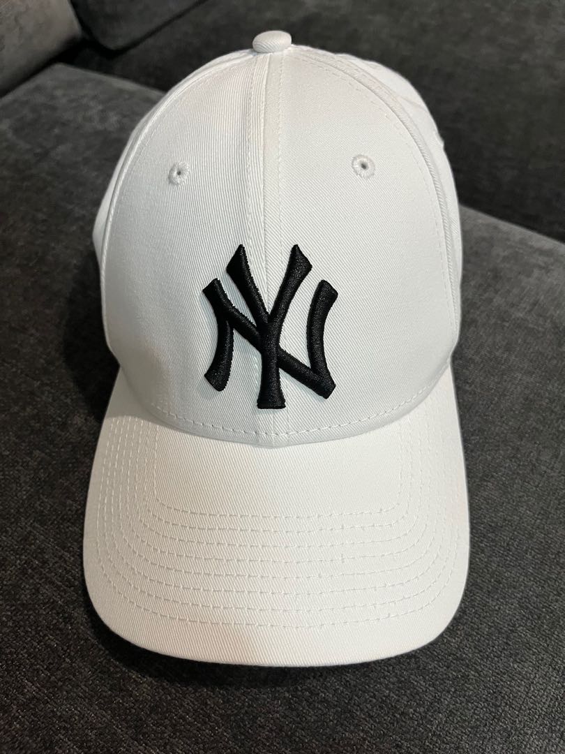 New York Yankee Cap - Authentic, Men's 