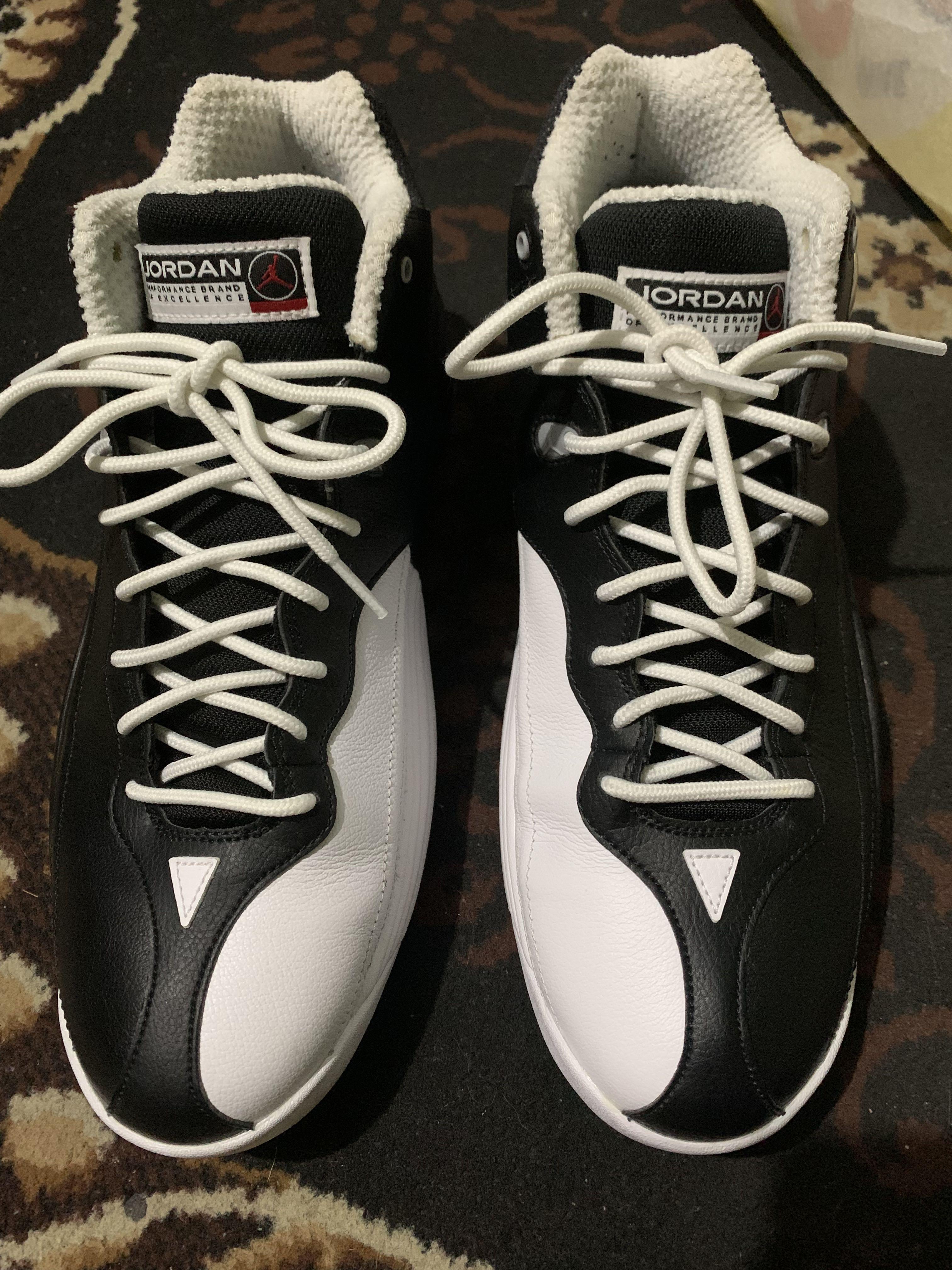 Nike Jordan Jumpman Team 1 Black White, Men's Fashion, Footwear, Sneakers  on Carousell