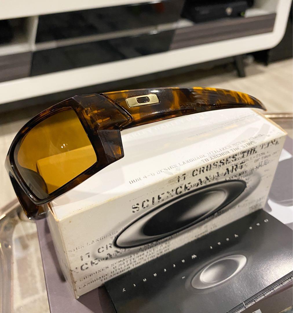 Oakley store gascan tortoise