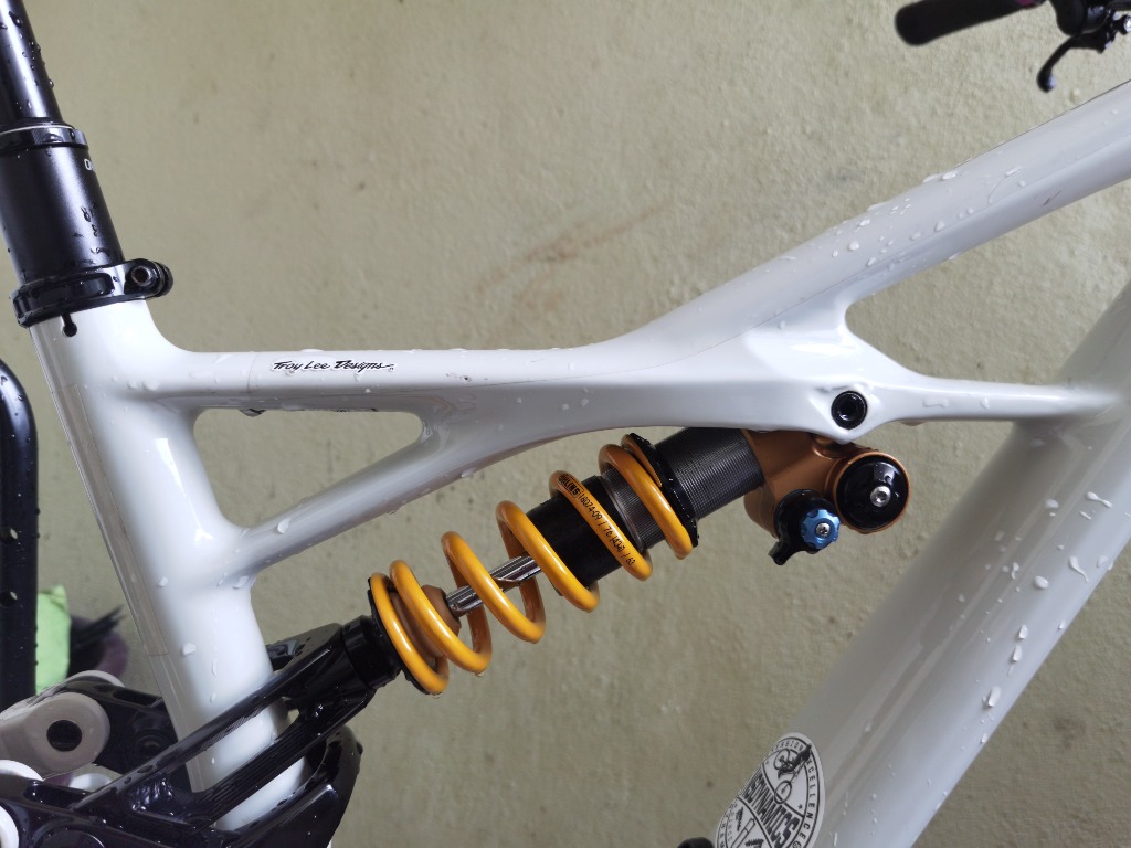 Ohlins ttx specialized enduro top