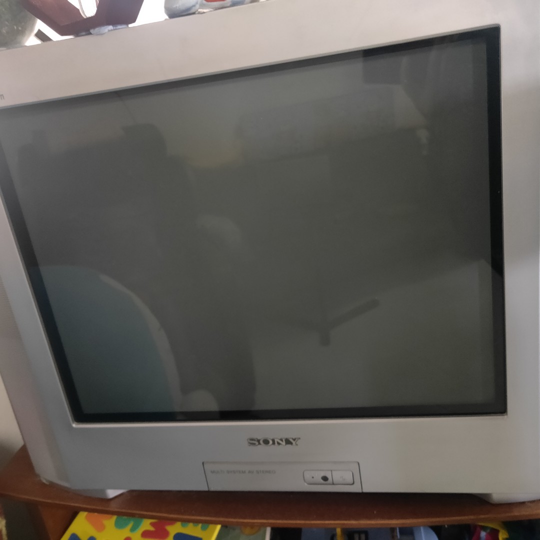 old-tv-for-sale-tv-home-appliances-tv-entertainment-tv-on-carousell