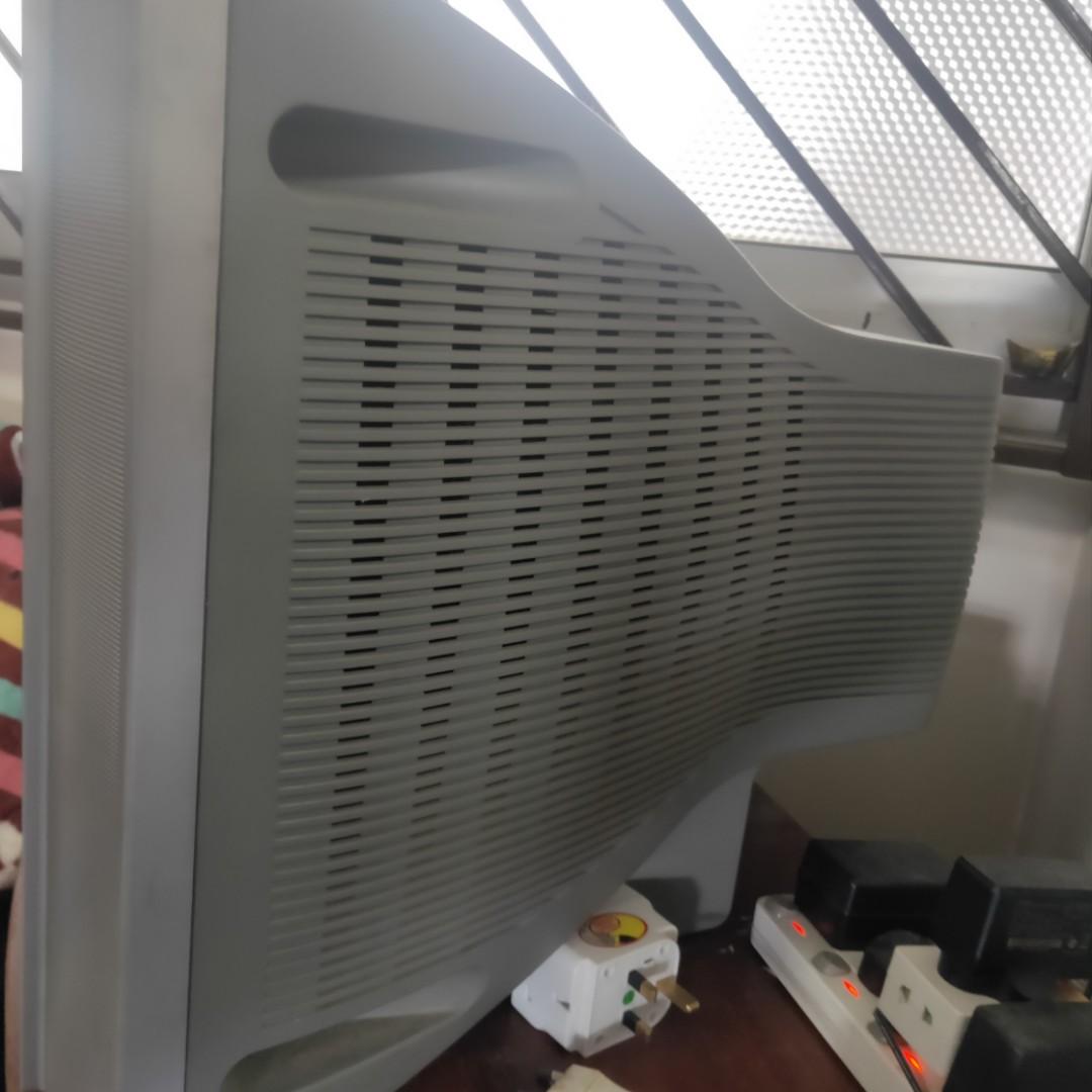 Old TV For Sale TV Home Appliances TV Entertainment TV On Carousell Old TV For Sale TV Home Appliances TV Entertainment TV On Carousell