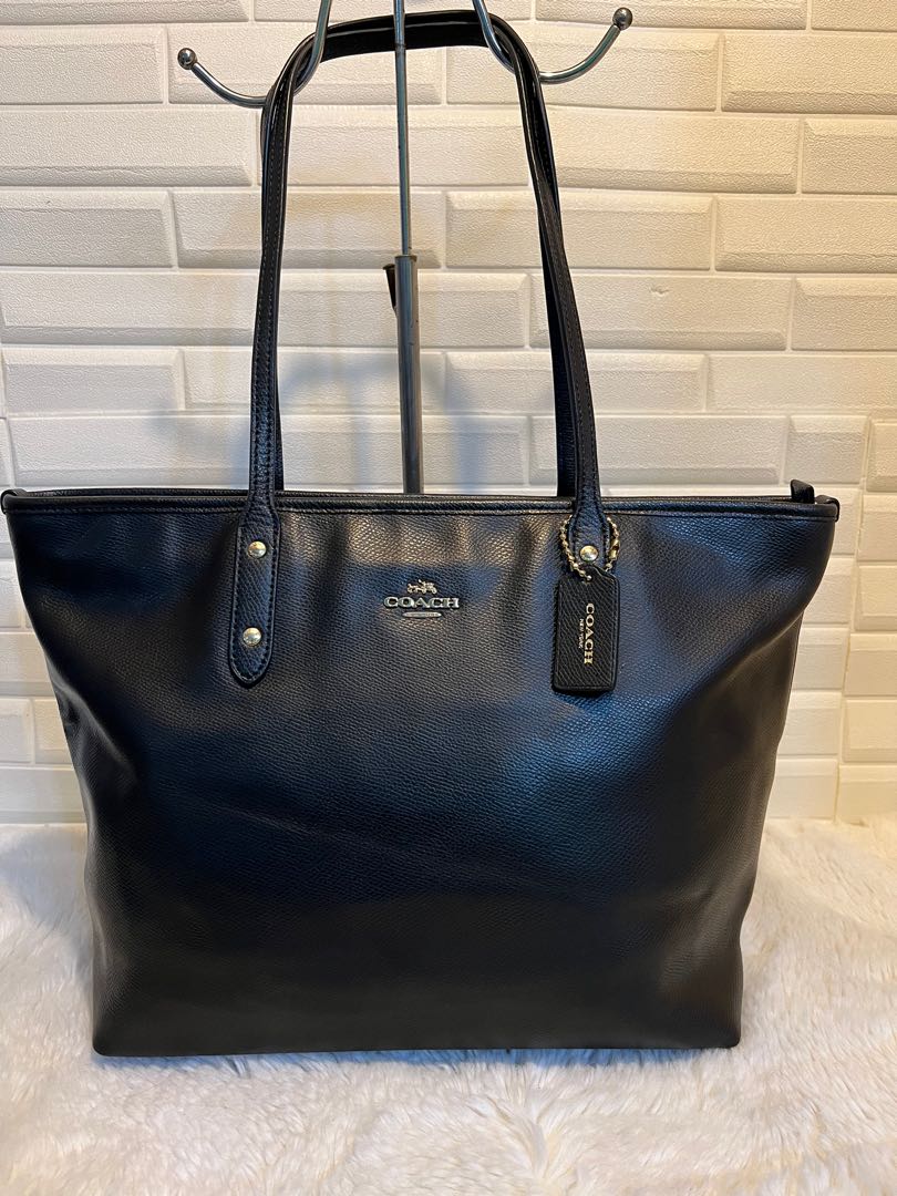 Original Coach F36875 City Zip Tote, Luxury, Bags & Wallets on Carousell