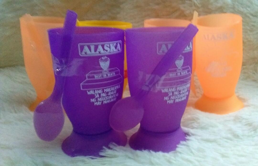 Plastic cup and spoon for halo halo (Category: Other Kitchenware & Tableware) located in Marikina City. Submitted by rhodorasarmiento1970 (Listing ID 1157258407, Image 1). Description: take all.un 2 na deform na daganan..pero pwedeng ibalik...