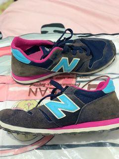 New Balance, Fesyen Wanita, Jam Tangan di Carousell