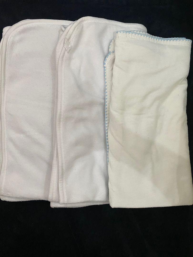 Receiving blanket for newborn (Category: Other Baby Bathing & Changing Needs) located in Manila. Submitted by pre_lovedbydaphne (Listing ID 1157219519, Image 1). Description: 3 blankets for 150 pesos.