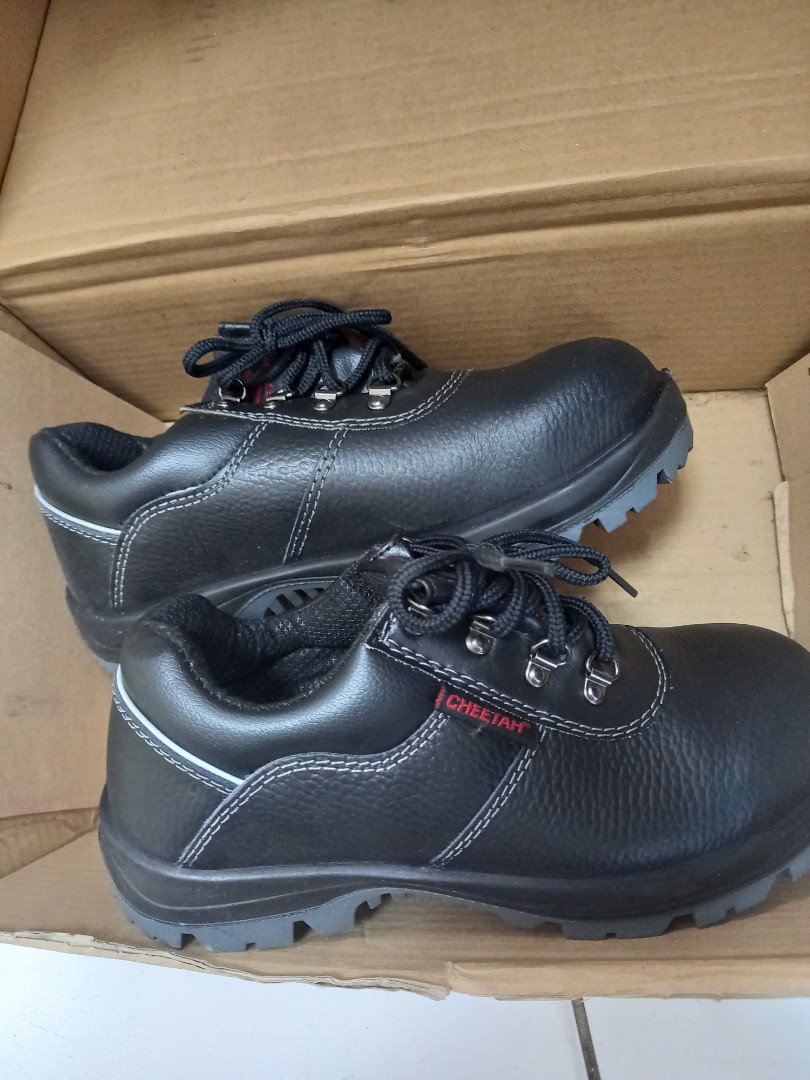 Safety shoes cheetah, Fesyen Pria, Sepatu , Sepatu Boot di Carousell