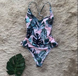 (Category: ) located in . Submitted by npsrn28 (Listing ID 1157178998, Image 1). Description: .