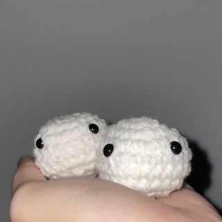 (Category: ) located in . Submitted by strawberriucrochets (Listing ID 1157283361, Image 1). Description: .