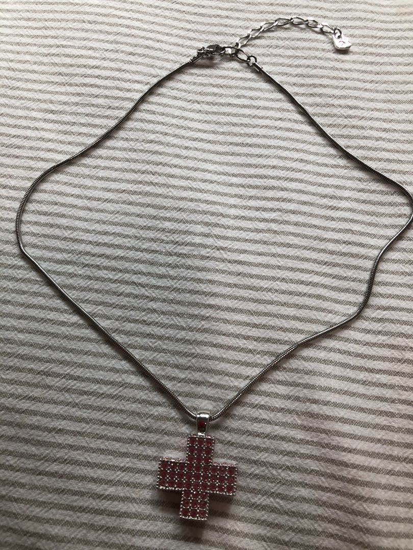 Swarovski necklace, Women's Fashion 
