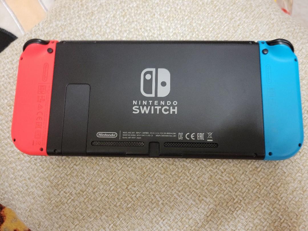 Switch 主機 （分類：Nintendo 任天堂）位於 Hong Kong。 由 timotha 提交（商品編號 1157126734，圖片 3）。簡介： 細電版，無盒，有Dock 及hdmi 線，連2手掣。